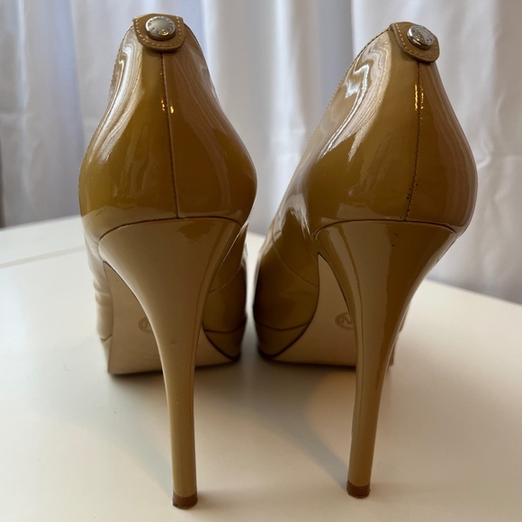 Michael Kors Patent Platform Heels - Picture 3 of 3